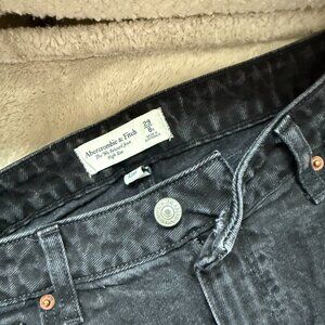 Curve Love Ultra High Rise Ankle Straight Jean Black 27 SHORT